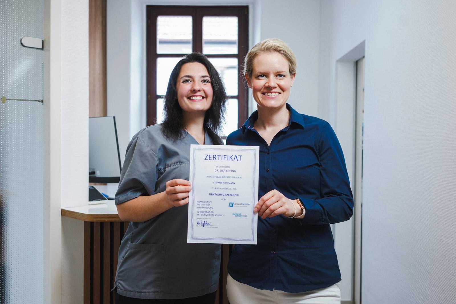 Zahnarztpraxis Dr. med. dent. Lisa Epping M.Sc. Zahnmedizinische Prophylaxeassistentin (m/w/d) gallery